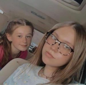 Meet your Posher, Elizabeth bevis